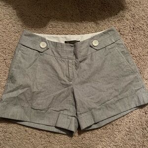 Outback Red by The Limited Grey White Pinstripe "Drew Fit" Cuffed Shorts Size 0